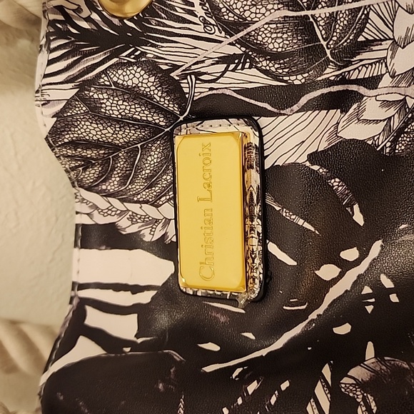 Christian LaCroix Amaryllis black and white with rope handles Tote - Picture 5 of 16